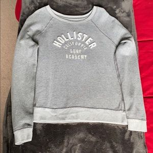 Hoodless sweatshirt